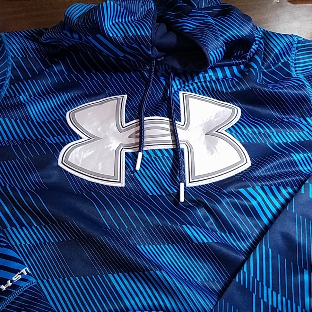 Under Armour XL loose hoodie sweatshirt